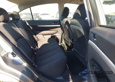 2011 Subaru Legacy 2.5I z USA, uszkodzony, nr VIN 4S3BMBA62B3221239